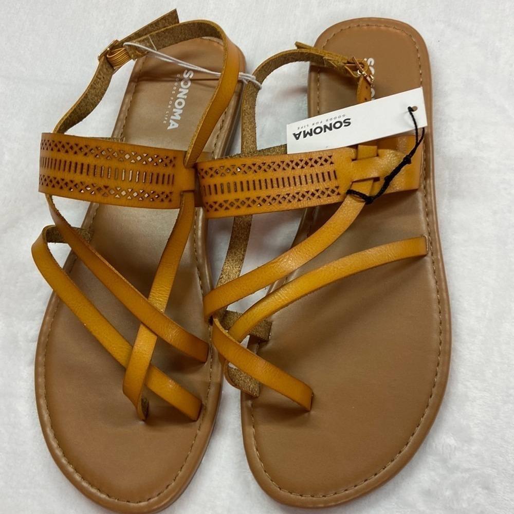 Women’s Sonoma Beagle Yellow Thong Sandal w/Cutouts NWT XL Med